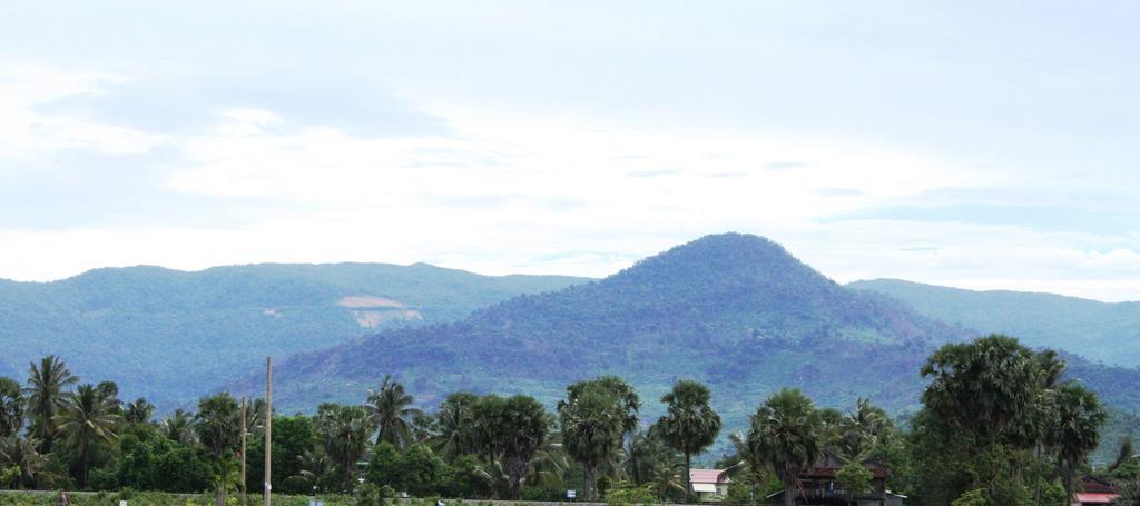 My Parents Guesthouse Kampot Eksteriør billede